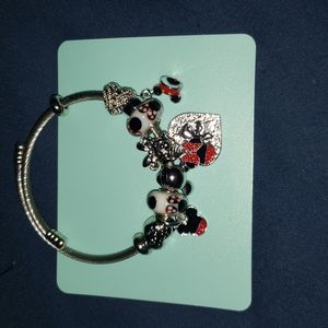 Minnie mouse bracelet